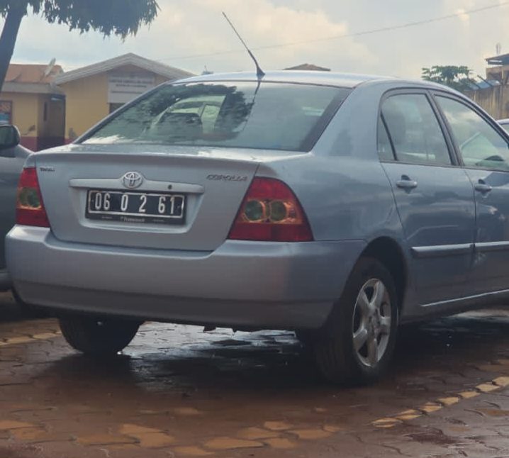 Corolla police 4 gris blue metalisé Corolla police