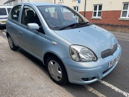 Yaris blue ciel 2005